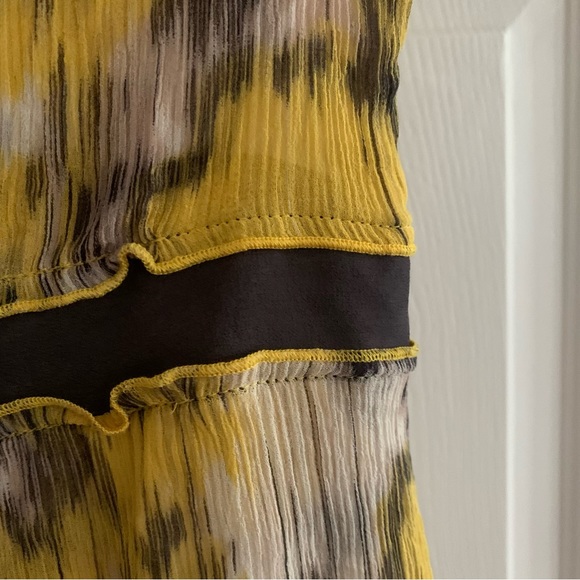 BCBG MaxAzria lightweight gauzy yellow top with small ruffle at front neckline - Picture 8 of 9